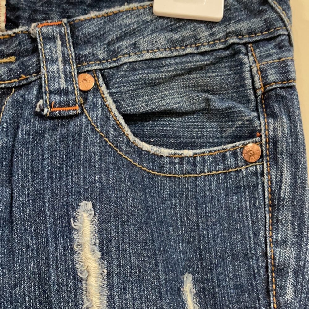 True Religion Distressed Bootcut Jeans. Size 28 - Picture 16 of 16
